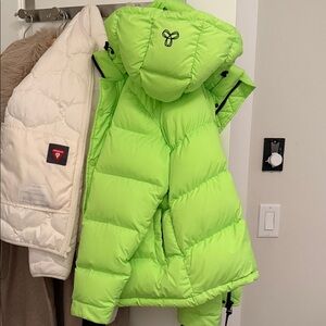 TNA SUPER PUFF SMALL Lime Green Puffer Jacket
